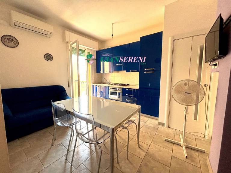 Rental apartment with 2 rooms for 5 persons — photo 2