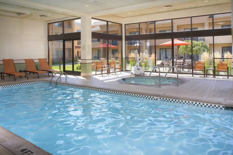 Courtyard by Marriott Detroit Warren — photo 4