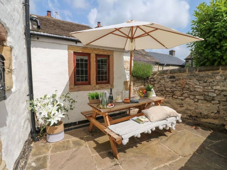 Cottage Winster