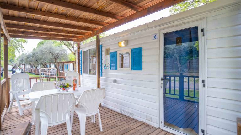 Mobile home with pool, garden & terrace — photo 4