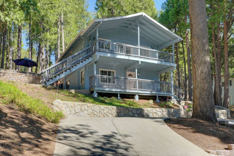 Cabin Pollock Pines