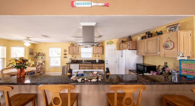 Vacation home with barbeque, yard & terrace — photo 5