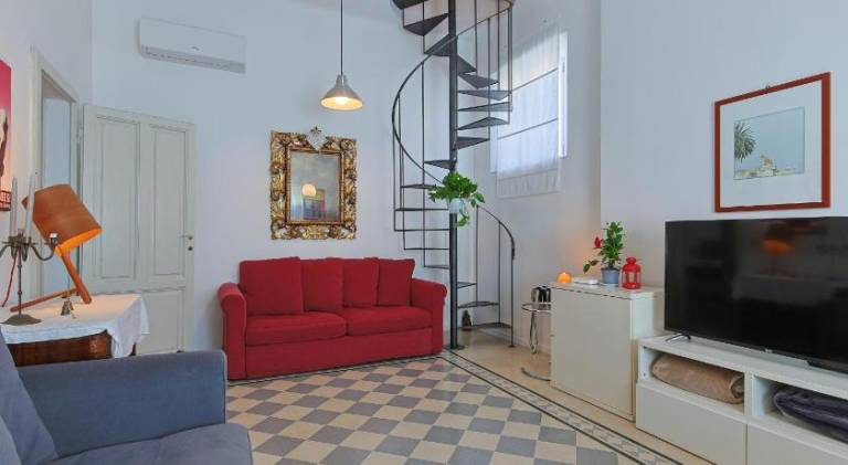 Apartment with terrace | Close to Santa Maria della Spina | Good for workation — photo 2