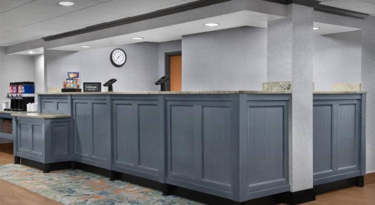 Hampton Inn Pittsburgh/Greentree — photo 5