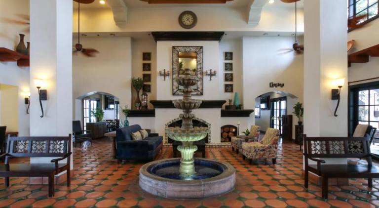 Oxford Suites Pismo Beach — photo 5