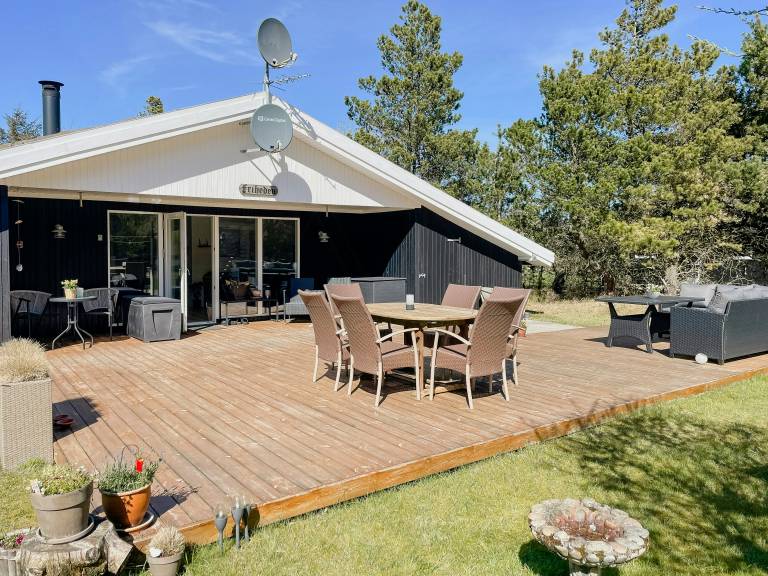 Ferienhaus mit Hund inRødhus  f&uuml;r max. 4 Personen
