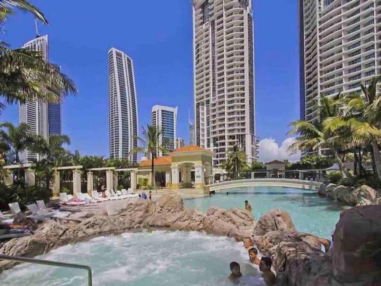 Apartment  Surfers Paradise