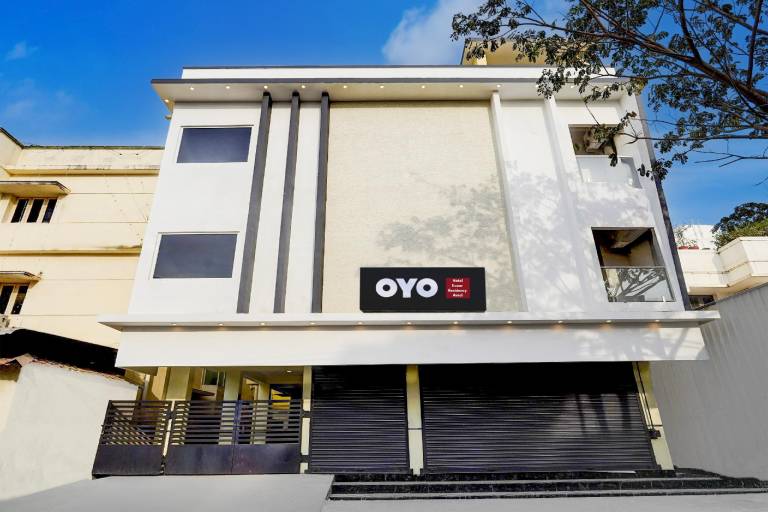 Hotel O Eswar Residency Avadi