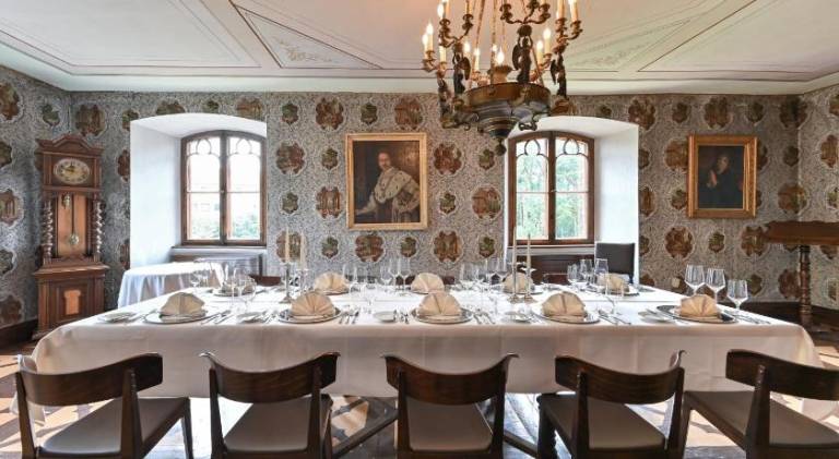 Schloss zu Hopferau — photo 2