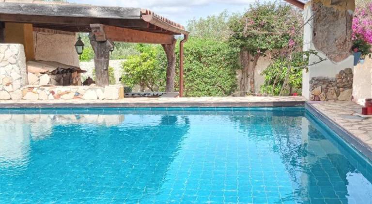 Child-friendly beautiful villa with jacuzzi, patio & barbeque | Dogs allowed — photo 2