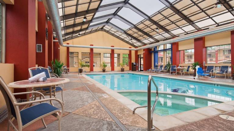 Best Western University Inn — photo 3