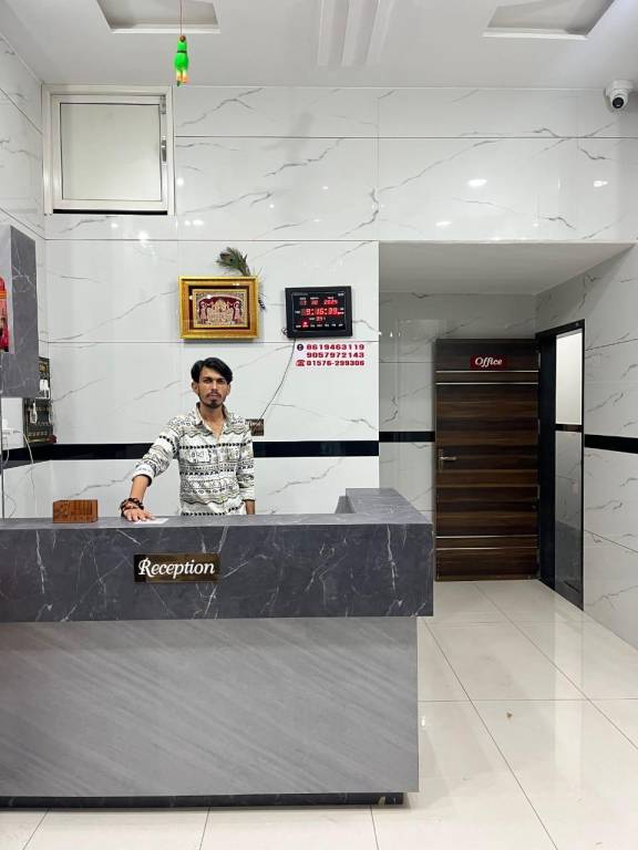 Shri Radhe Radhe Palace — photo 4