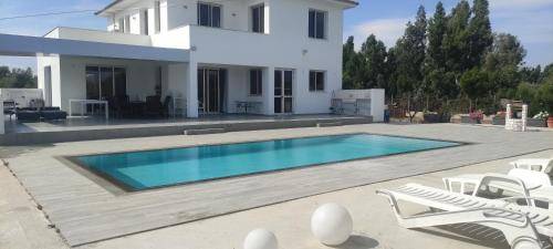 Villa  Alethriko