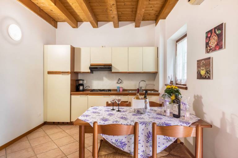 Holiday apartment with pool, garden & terrace | Garden view | Pet-friendly — photo 4