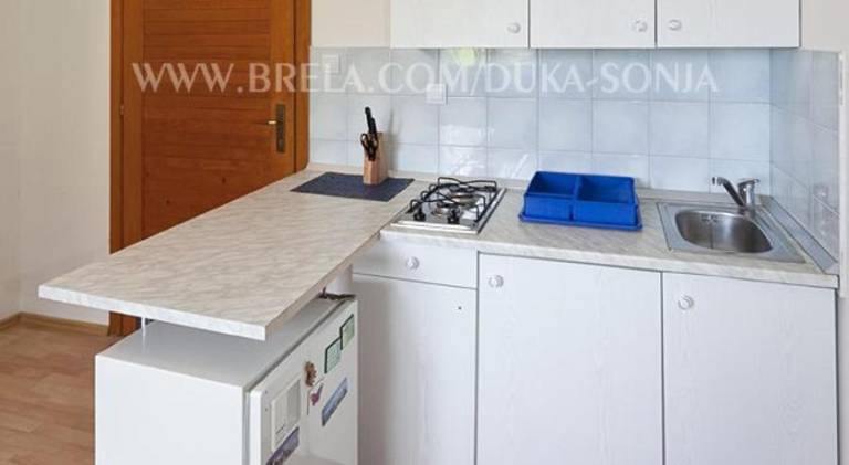 Rental apartment with 2 rooms for 6 persons — photo 4