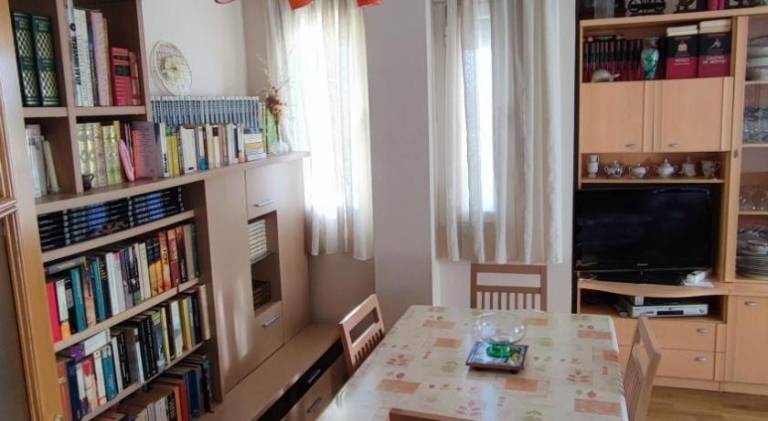 Rental apartment with 3 rooms for 5 persons — photo 2