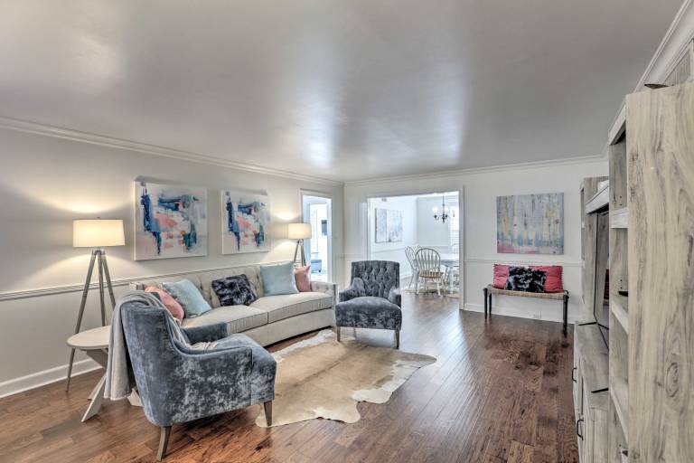 Walk to Broad St: Central Thomasville Condo — photo 4