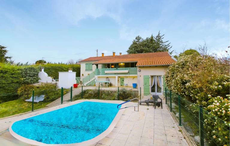 Maison de vacances Pranles
