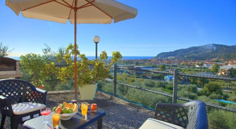 Rental apartment with 1 room for 5 persons in Diano Marina
