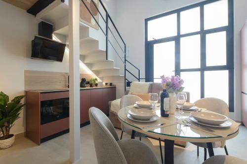 Holiday apartment with patio in Granada