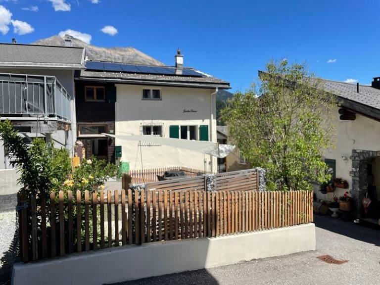 Ferienwohnung mit Hund in Vaz/Obervaz, Graubünden für max. 3 Personen Ferienwohnung mit Hund in Vaz/Obervaz, Graubünden für max. 3 Personen