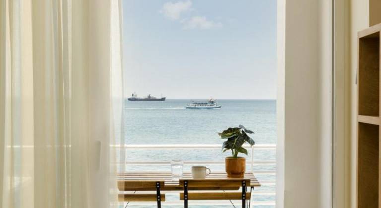 Ivory by halu! - Elegant 2BD apt with sea view — photo 3