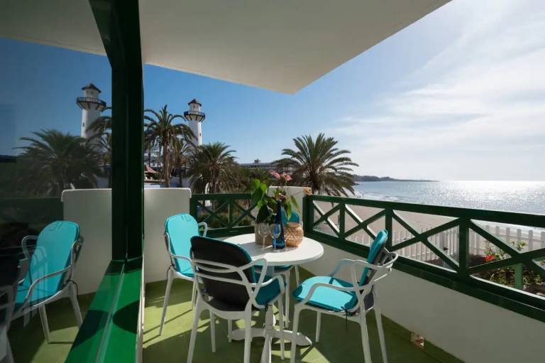 Apartment with fast internet & pool | Sea view in San Bartolomé de Tirajana
