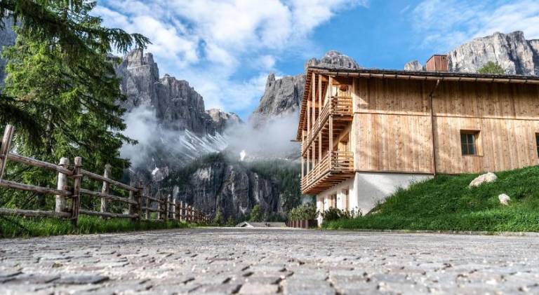 Apartment mit Hotelservice Corvara