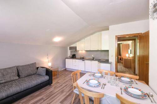 Holiday apartment with terrace & yard | Pet-friendly — photo 2