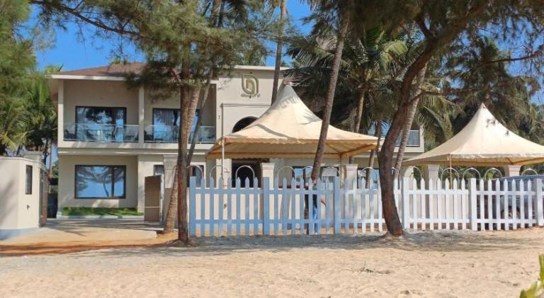 Nautical 9 Beach Retreat
