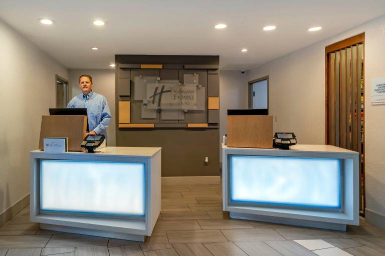 Holiday Inn Express Hotel & Suites - The Villages By IHG in Lady Lake, FL
