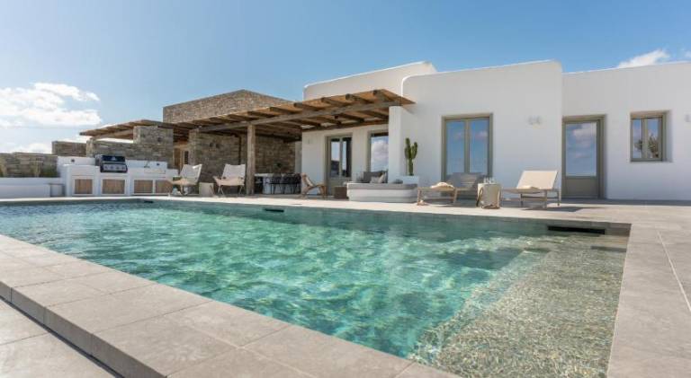 Villa with patio, BBQ & private pool in Paro