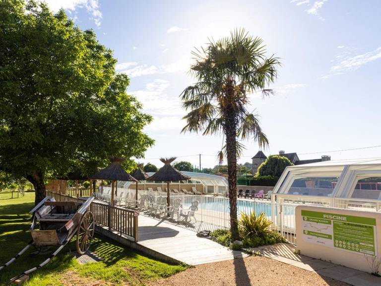 Mobile home with terrace & heated pool — photo 2