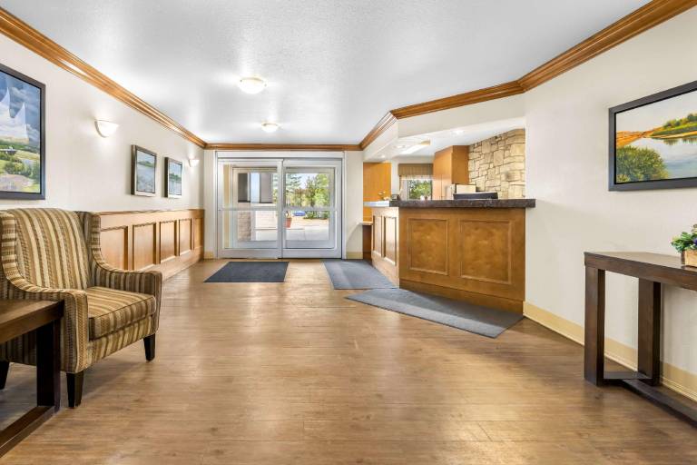SureStay Plus by Best Western Drumheller — photo 3