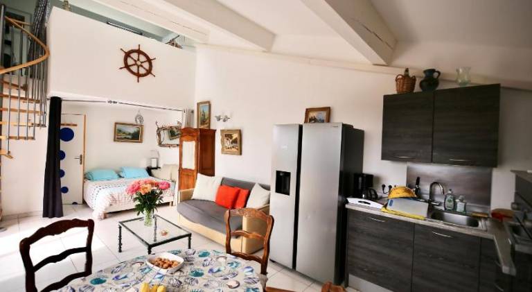 Rental apartment with 2 rooms for 5 persons — photo 3