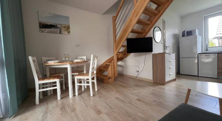 Holiday apartment with yard, grill & jacuzzi — photo 3