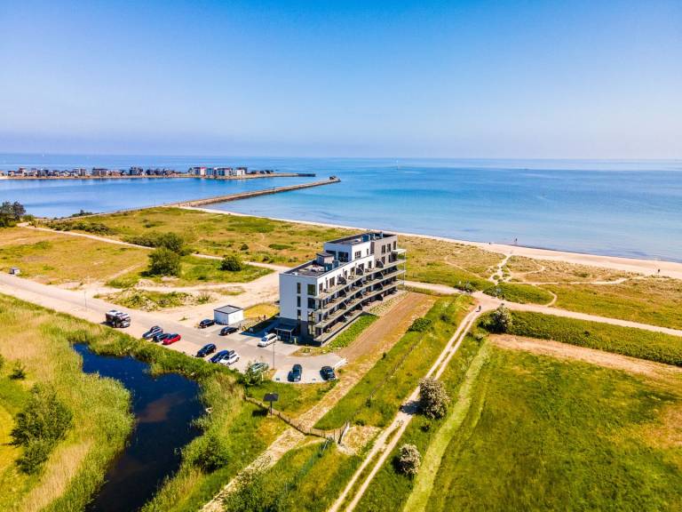 "BeachLoungeOne" Ferienwohnung am Strand mit Sonnenterrasse, Sauna & Meerblick — photo 2
