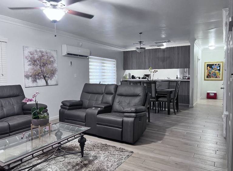 Condo  Nassau