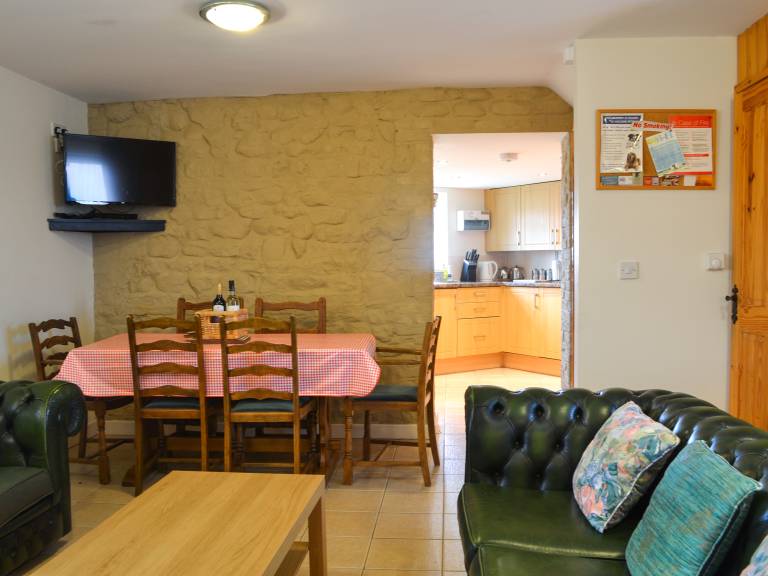 Family-friendly cottage with garden & BBQ | River view | Next to the beach | Pets are welcome — photo 3