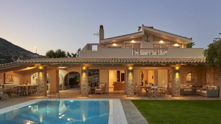 Lagonisi Villa