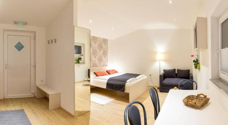 Apartma Center