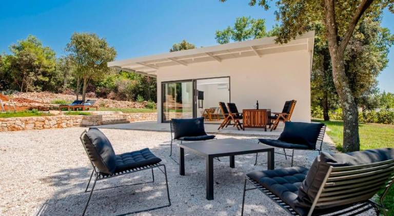 Villa with pool | Pets are welcome — photo 3