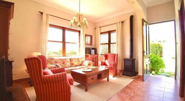 Vacation home | Beach nearby | Suitable for remote work | Pet-friendly — photo 2