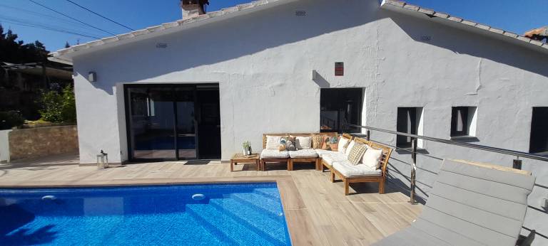 Fully equipped pleasant villa with patio, private pool & barbeque | Dogs allowed — photo 4