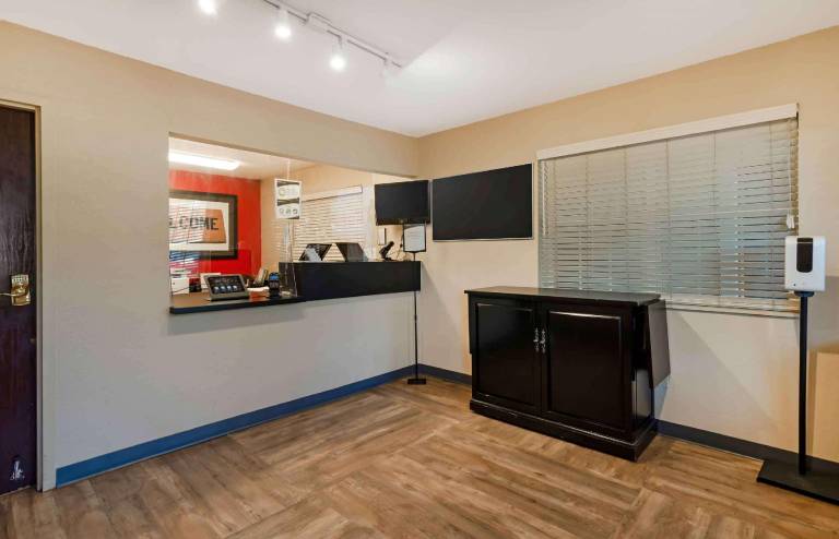 Extended Stay America Select Suites - Roanoke - Airport — photo 2