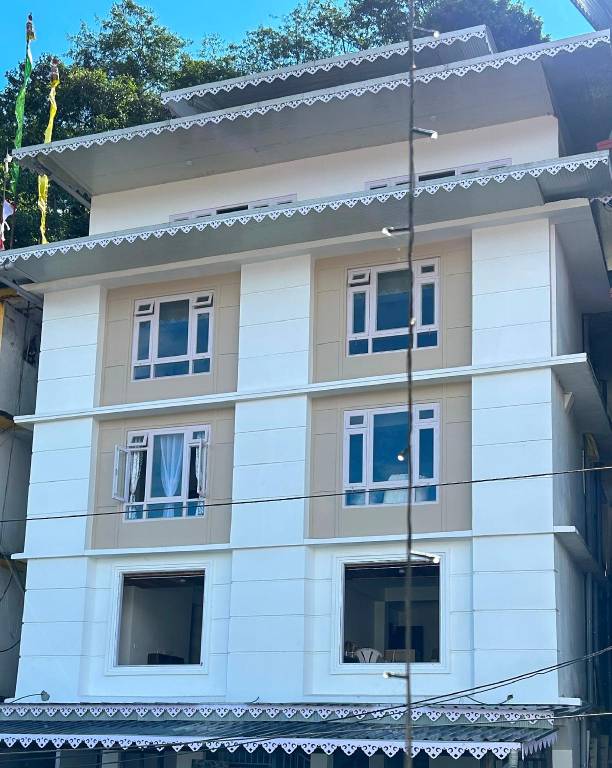 DISHA SILVER PEAK HOTEL in Gyalshing