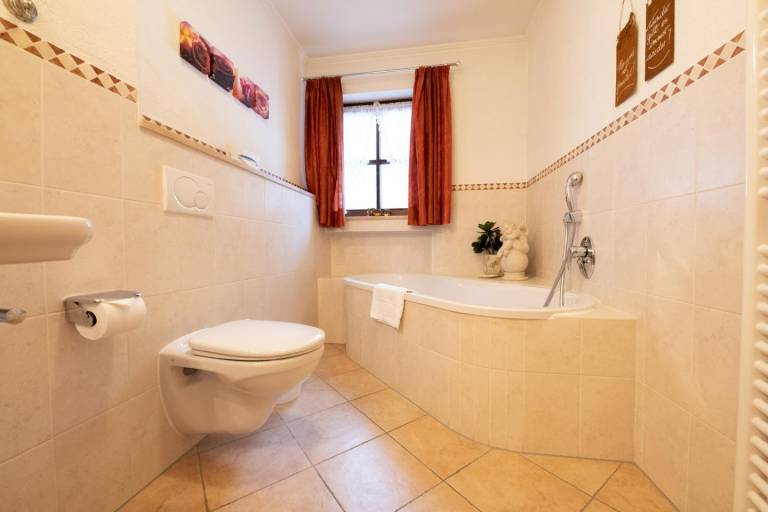 Premium holiday apartment "Maiglöckerl" with fantastic mountain view in the Zugspitz village Grainau — photo 3