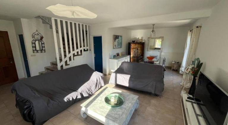 Fully equipped house with barbeque, private pool & yard | Perfect for remote work | Pets are welcome — photo 2