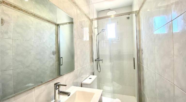 Holiday apartment with 2 rooms for 4 persons — photo 5