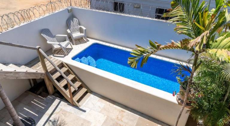 Vacation home with pool | Pets are welcome — photo 2